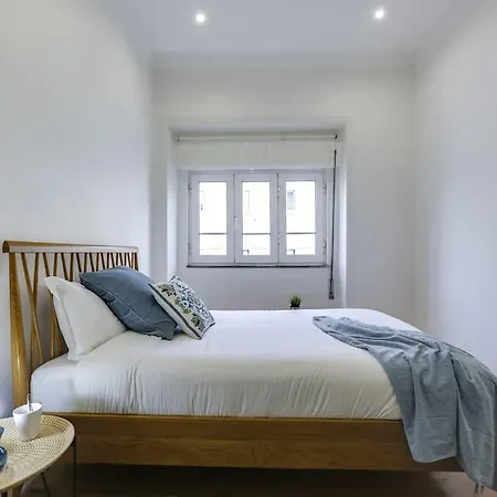 Lovely 1bed In Campo De Ourique Апартаменты